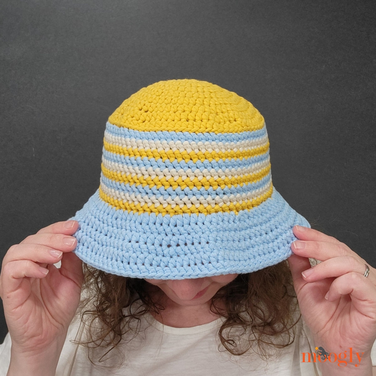 Casual Crochet Bucket Hat Tutorial Moogly Casual Crochet Bucket Hat Tutorial Moogly