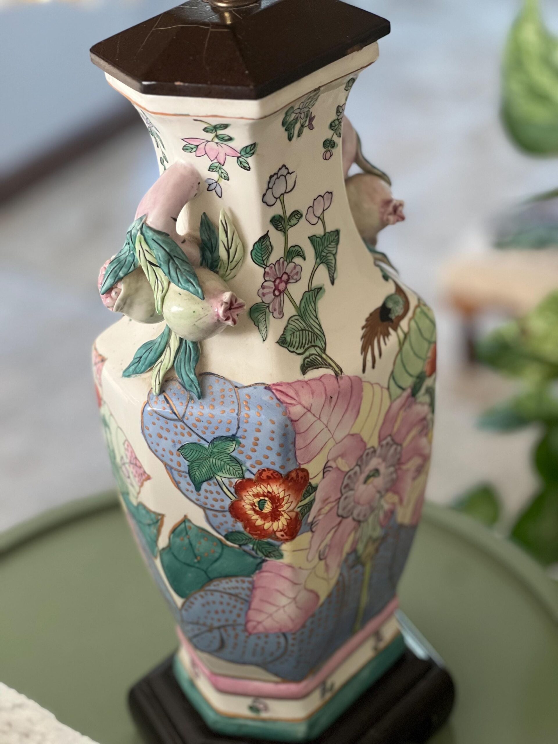 Chinoiserie Style Tobacco Leaf Motif Vintage Table Lamp With Pomegranates Etsy