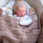 Crochet An Easy Baby Blanket Free Pattern Maisie And Ruth