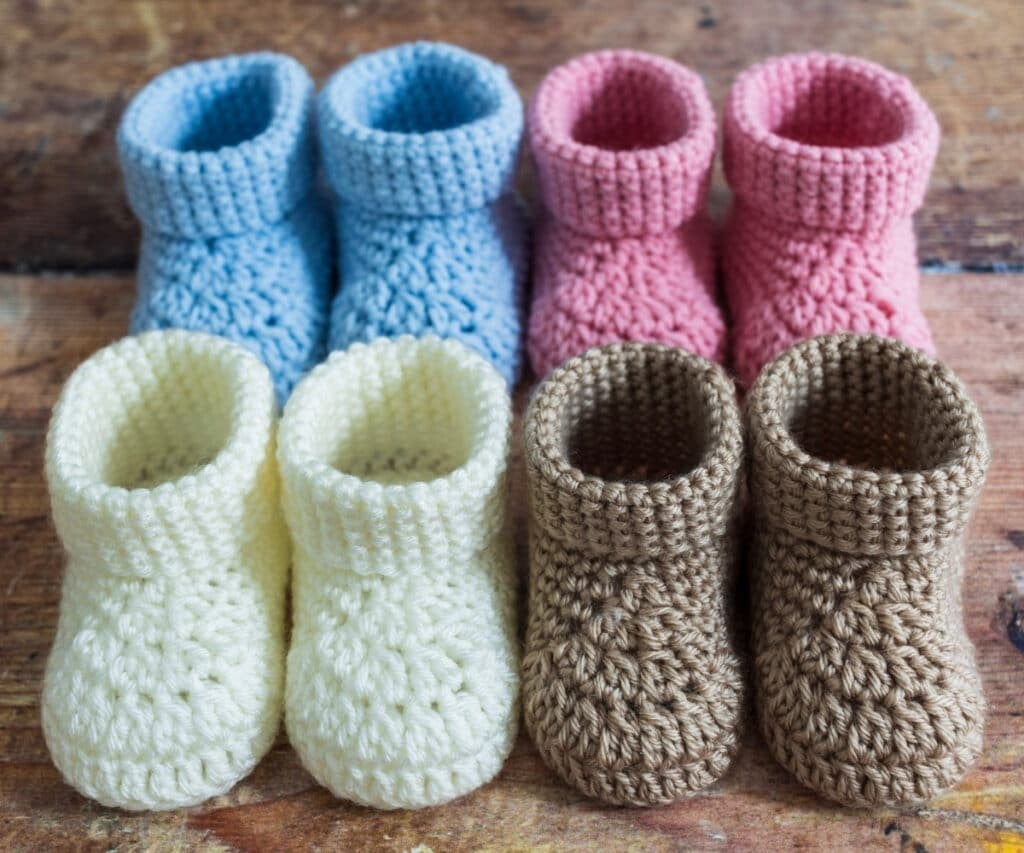 Fast Crochet Baby Booties A Free And Easy Pattern Maisie And Ruth