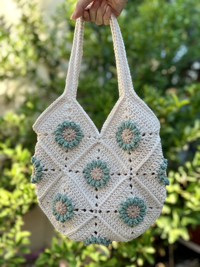 Flower Granny Square Tote Bag Free Pattern Tutorial