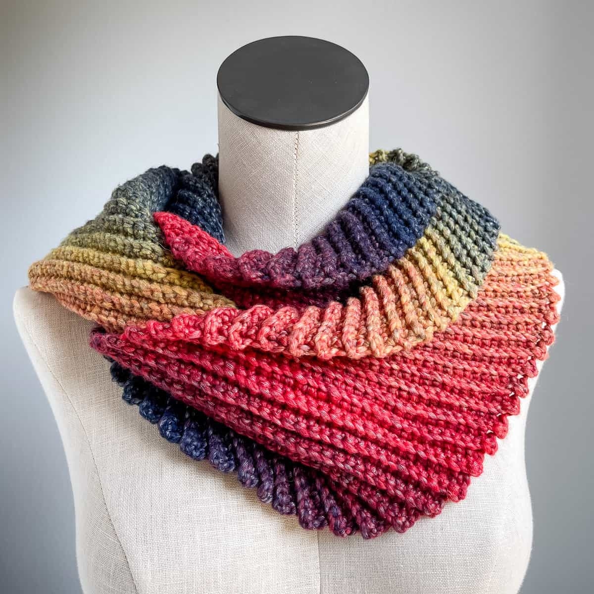 Free Crochet Infinity Scarf Pattern Fiesta Scarf
