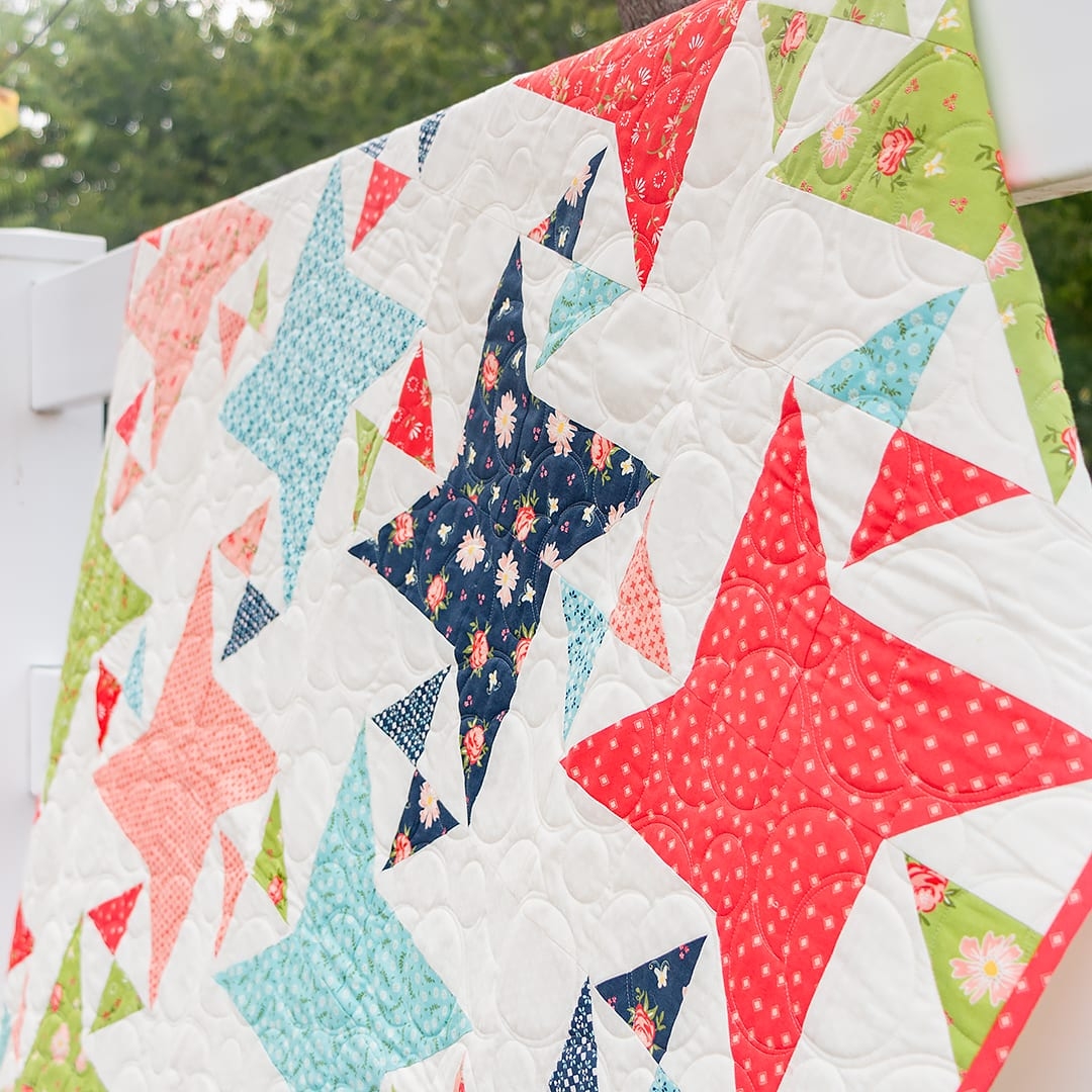 FREE Fat Quarter Friendly Pattern Fat Quarter Flowers The Jolly Jabber Quilting Blog