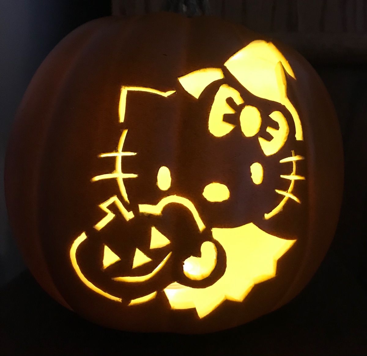 Hello Kitty With Pumpkin