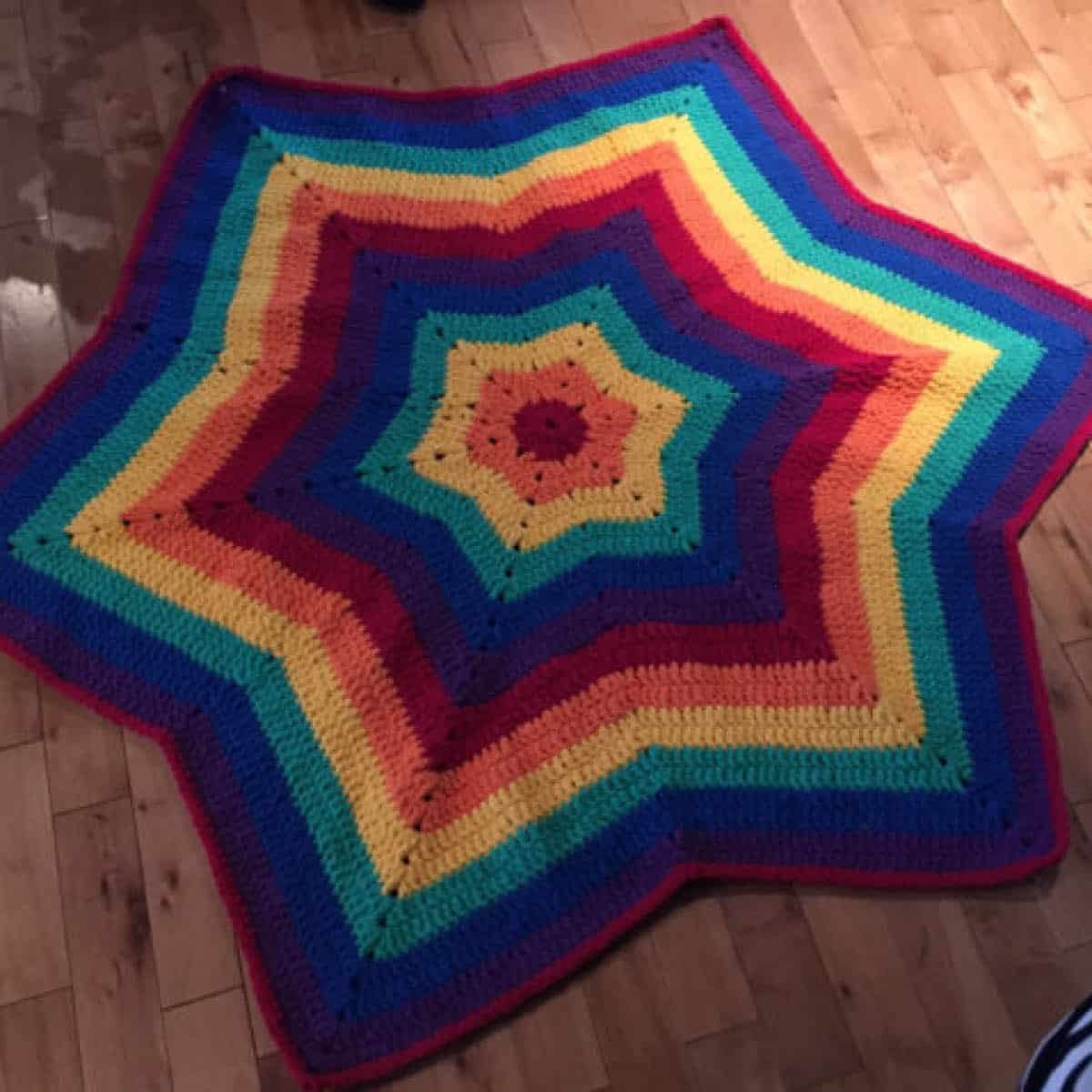 How To Crochet Rainbow Star Blanket Pattern Tutorial The Crochet Crowd How To Crochet Rainbow Star Blanket Pattern Tutorial The Crochet Crowd