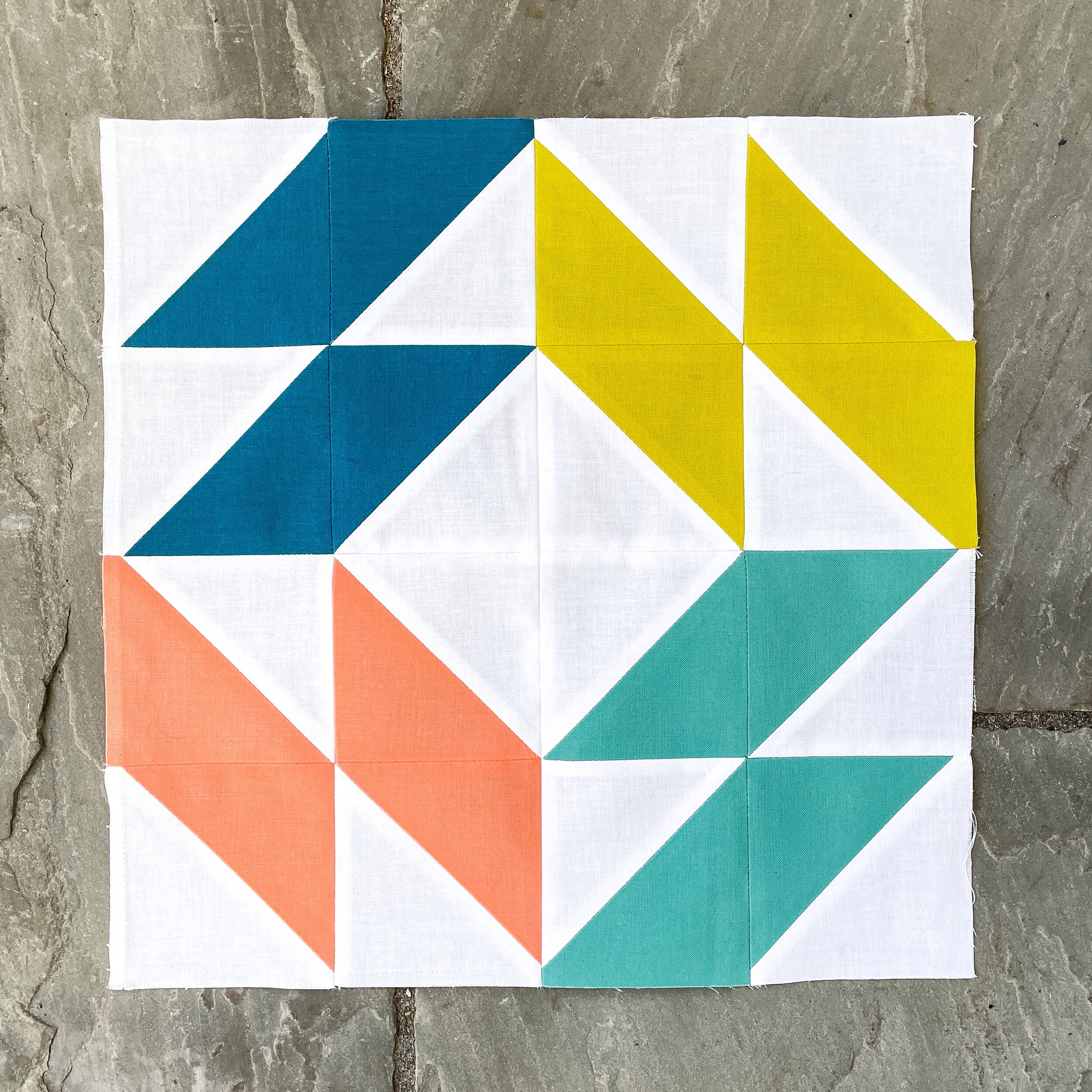 Summer Sampler 10 Mosaic A Free Block Pattern Lee Heinrich Designs Modern Quilt Patterns