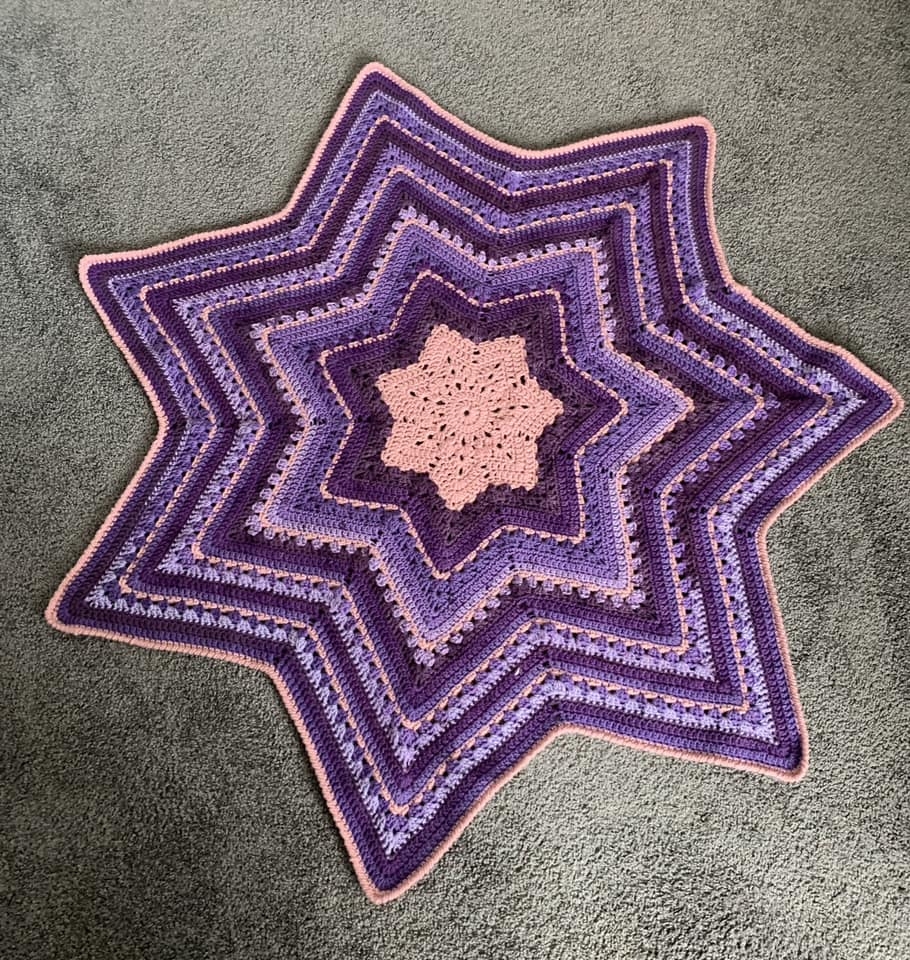 The 6 Day Star Blanket Betty McKnit The 6 Day Star Blanket Betty McKnit