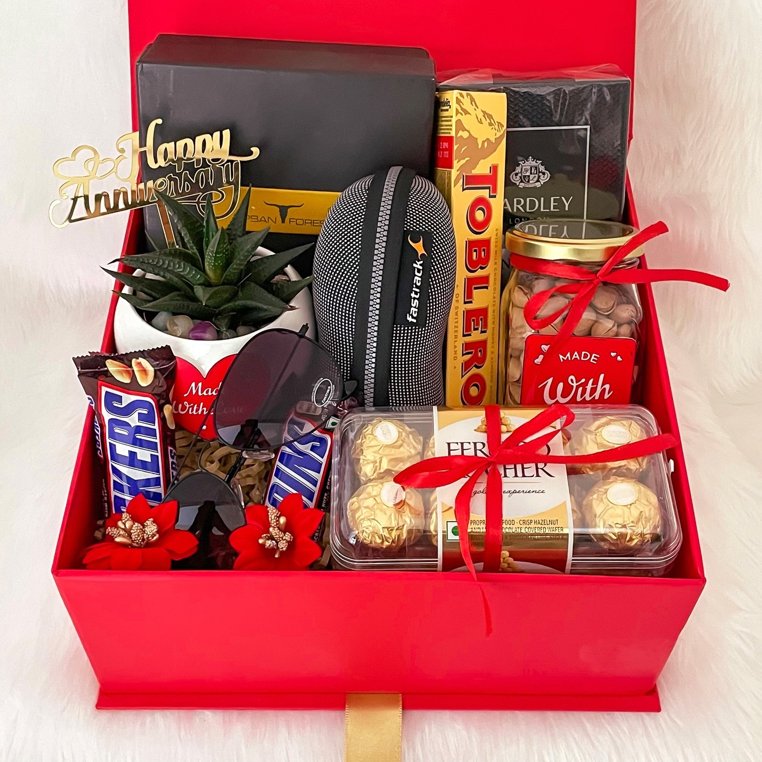 Buy Last Minute Anniversary Gifts For Him Thoughtful Ideas Buy Last Minute Anniversary Gifts For Him Thoughtful Ideas