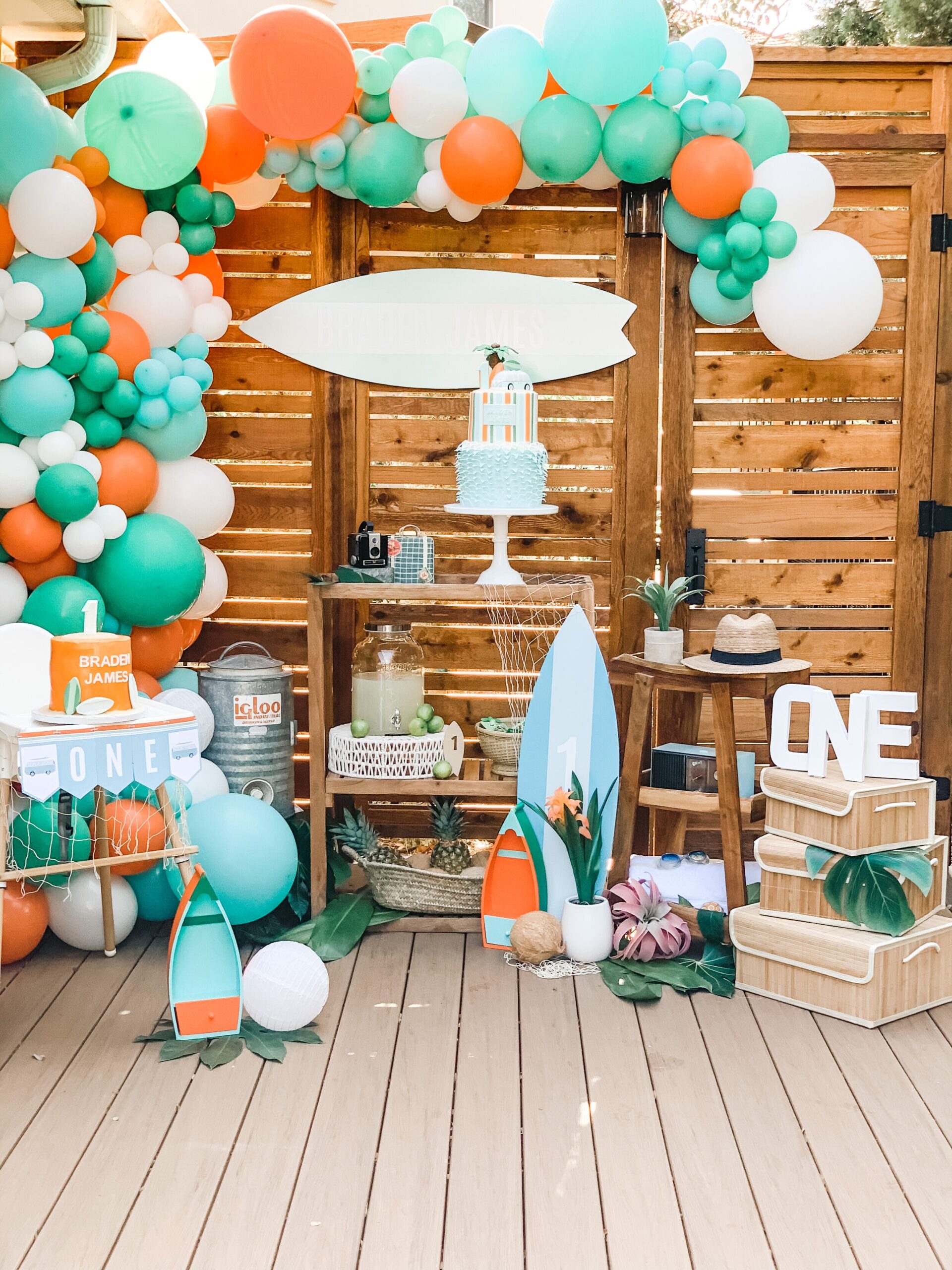 Catch A Wave This Summer With These Surfer Themed First Birthday Party Ideas Mint Events Catch A Wave This Summer With These Surfer Themed First Birthday Party Ideas Mint Events