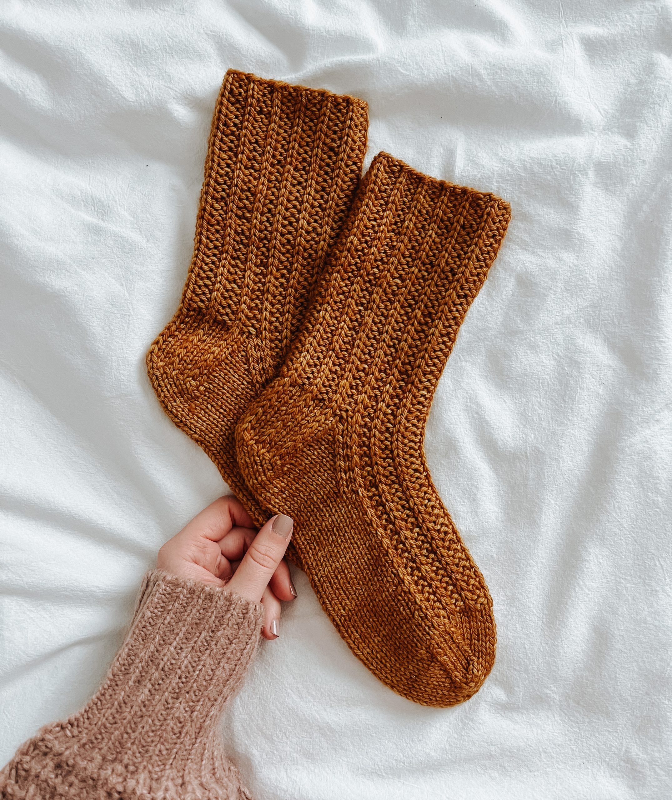 Cozy Coffee Bean Socks Free Knitting Pattern Kneedles Life